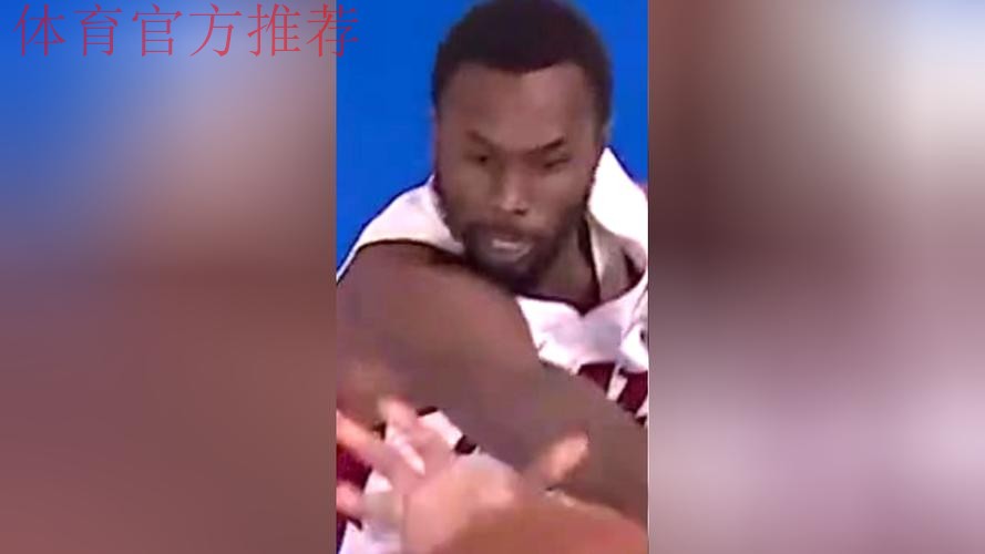 唐斯单手隔扣领衔12月10日五佳球 唐斯单手隔扣领衔12月10日五佳球